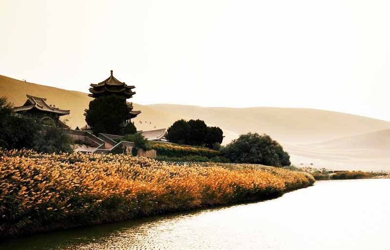 truyền thuyết, hồ bán nguyệt, Đôn Hoáng, 