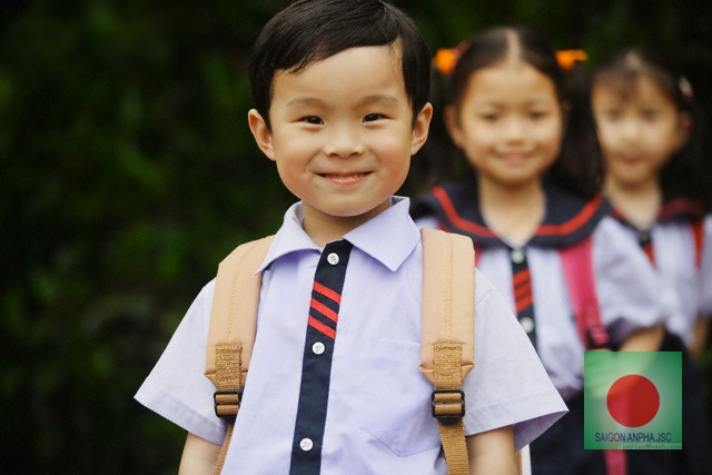 Student in Line --- Image by © Randy Faris/Corbis