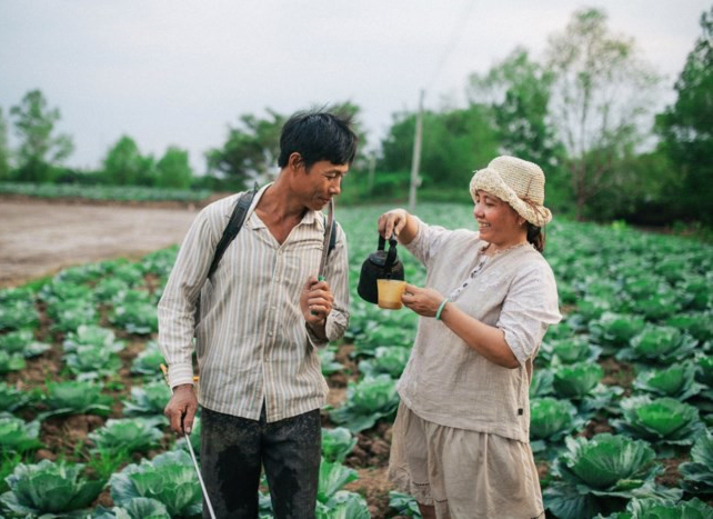 Người xưa cũng có thể sống một cuộc sống tốt đẹp, người nghèo, người vùng nông thôn, người làm công, nông dân cũng có thể hưởng thụ cuộc sống tốt đẹp vậy.